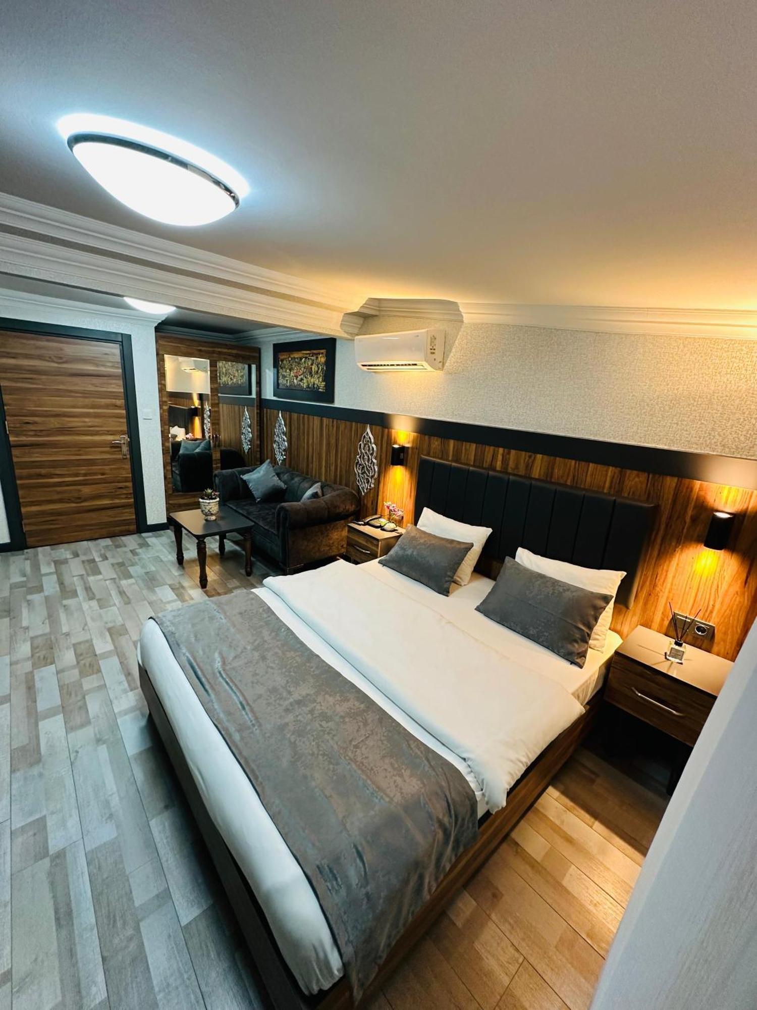 Taksim La Serena Hotels Istanbul Exterior photo