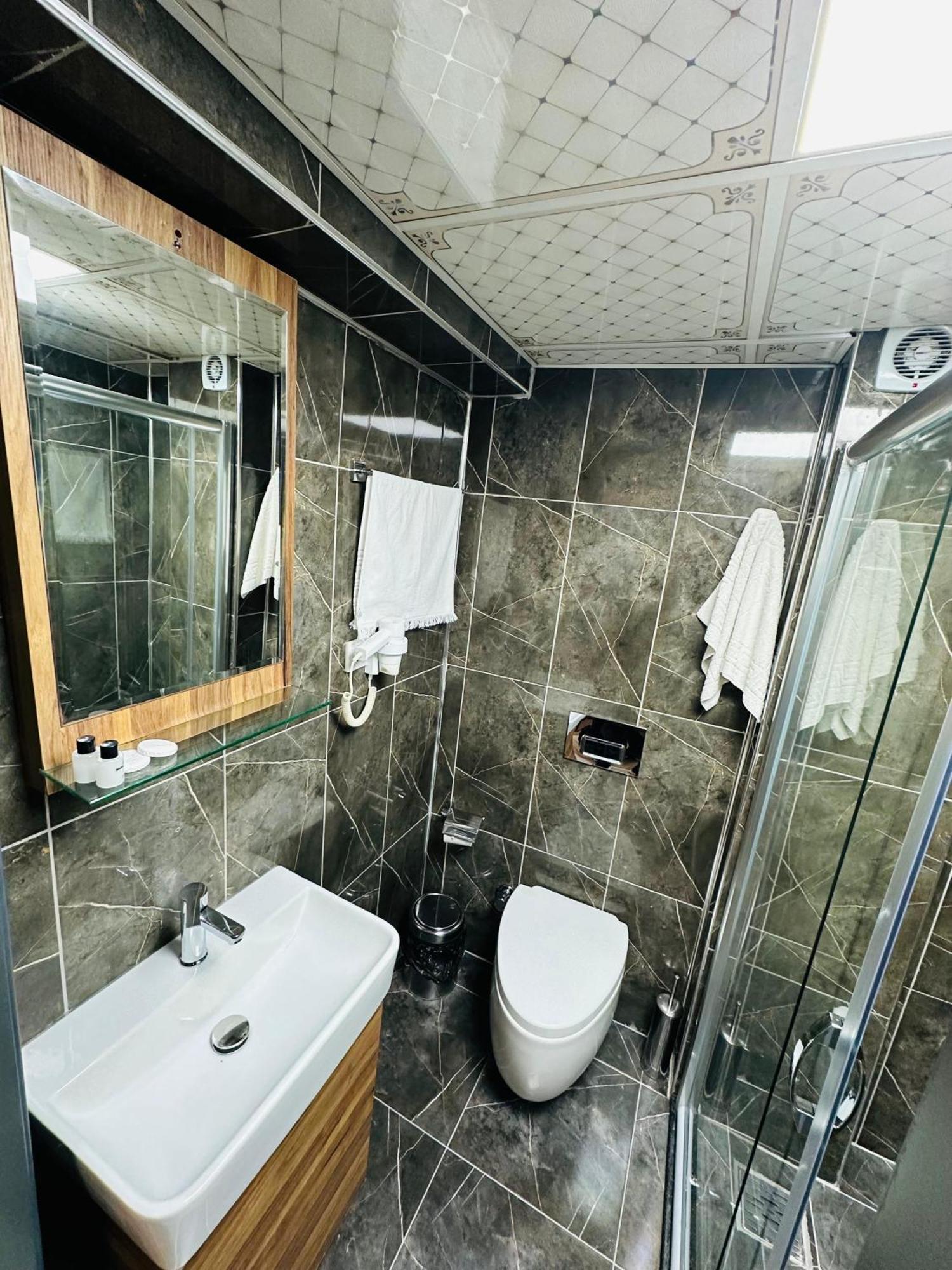 Taksim La Serena Hotels Istanbul Exterior photo
