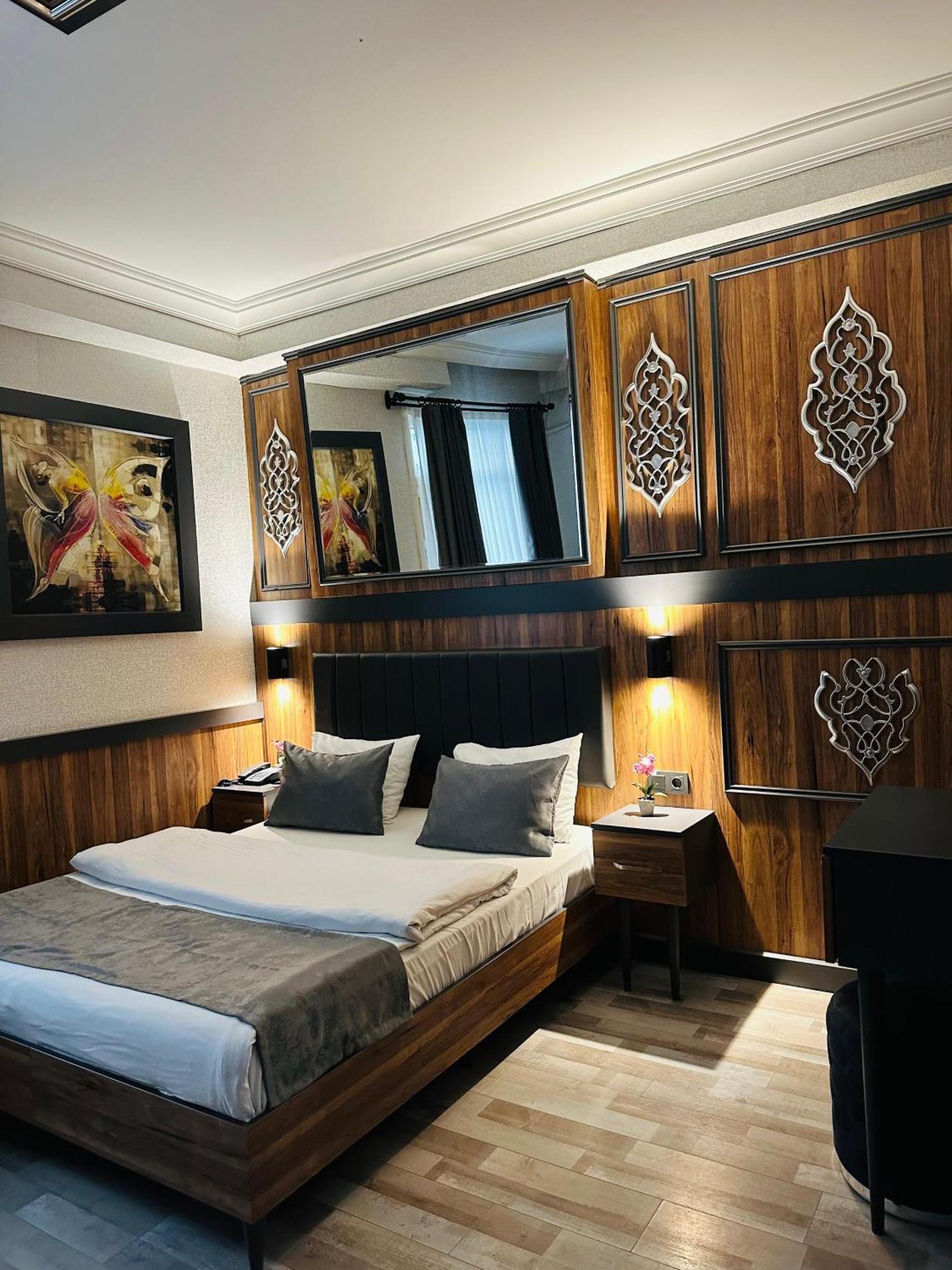 Taksim La Serena Hotels Istanbul Exterior photo